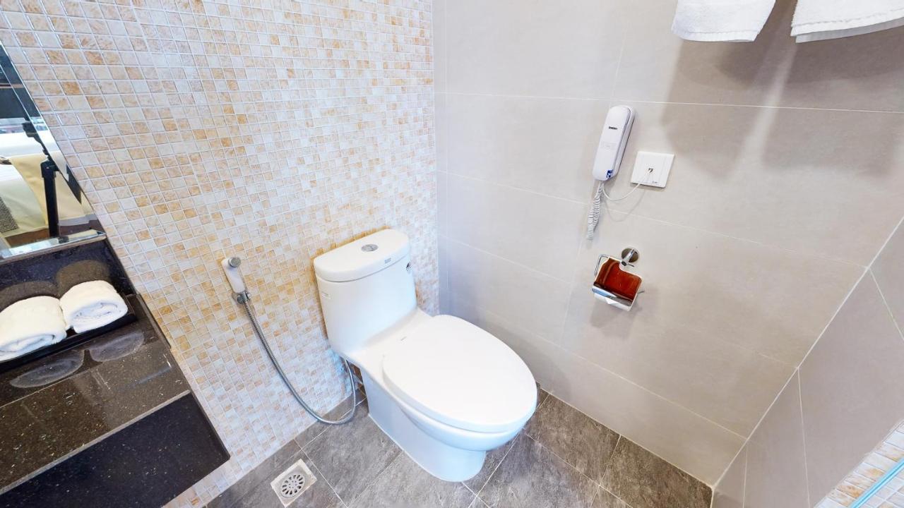 Cau Giay Hotel - By Bay Luxury Hanoi Exterior foto